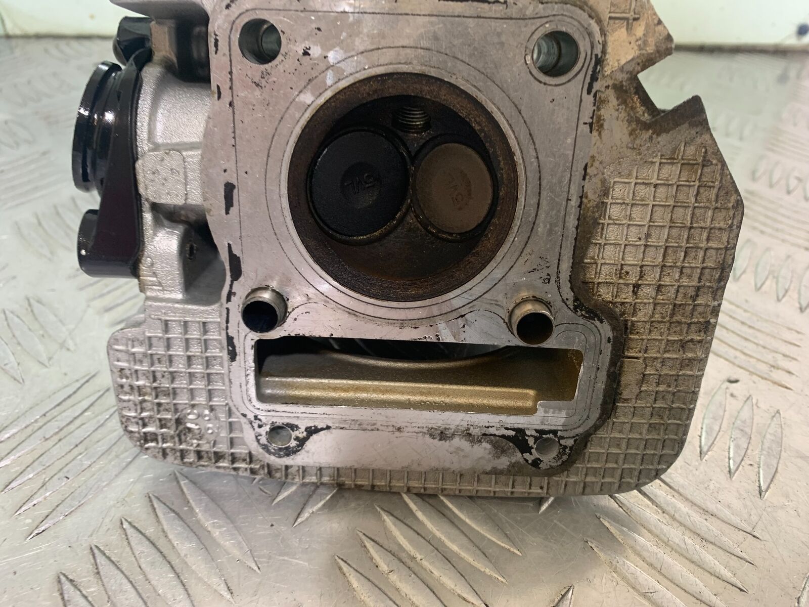 YAMAHA XT125 X XT 125 X CYLINDER HEAD  2005-2011 (CMB1097)