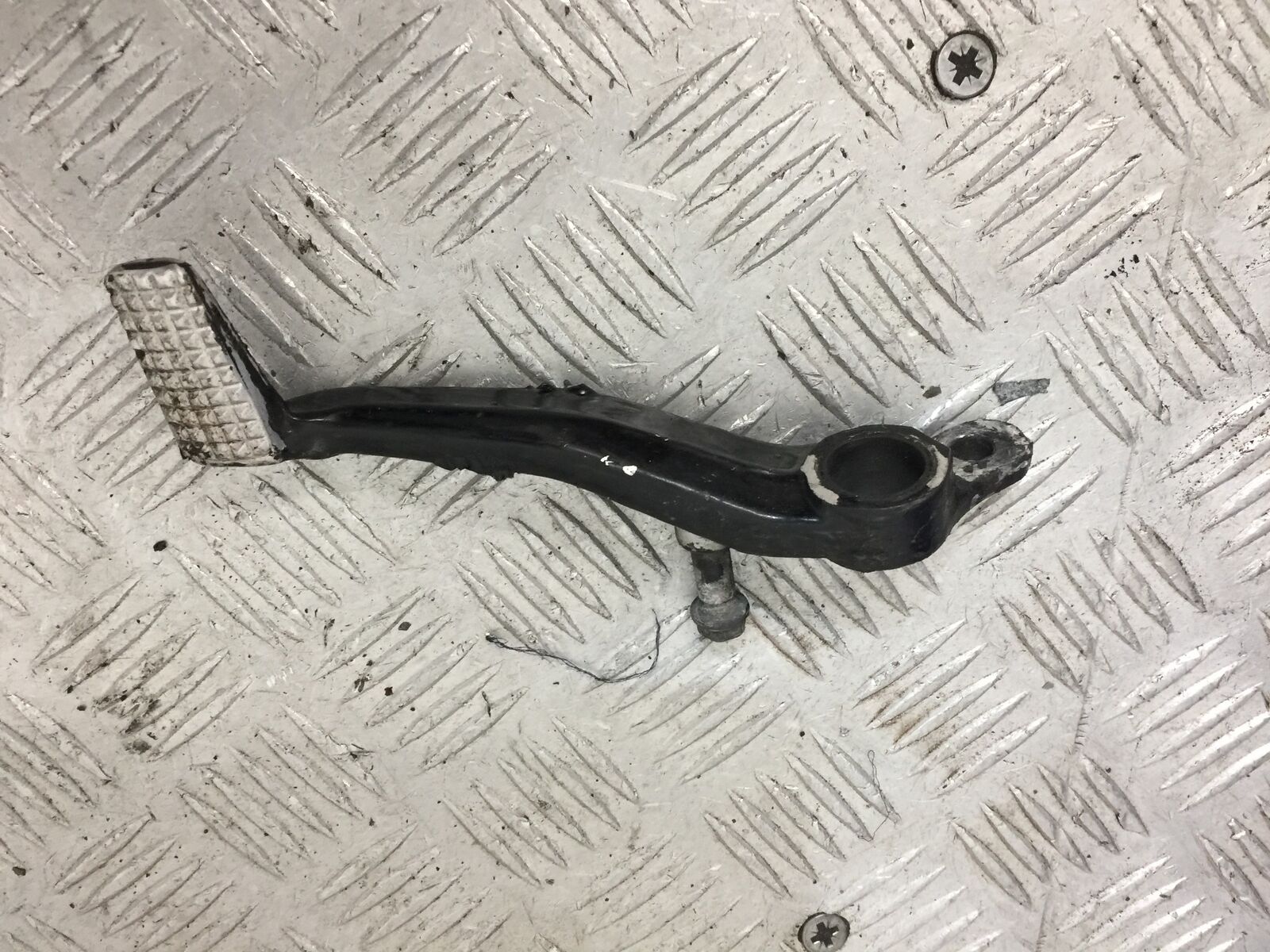 KAWASAKI ZX9R ZX9B REAR BRAKE PEDAL  YEAR 1994 (STOCK 860)