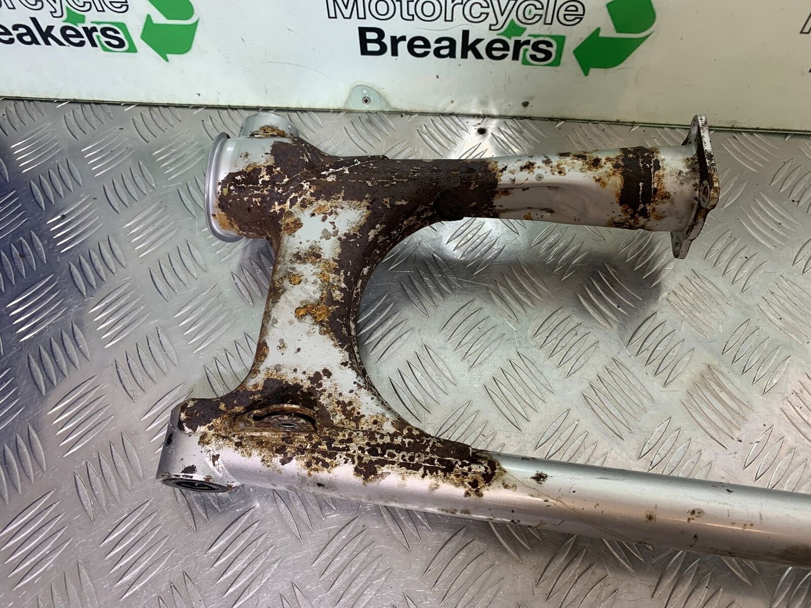 YAMAHA XV750 XV 750 VIRAGO SWINGARM  YEAR 1992 (CMB1016)