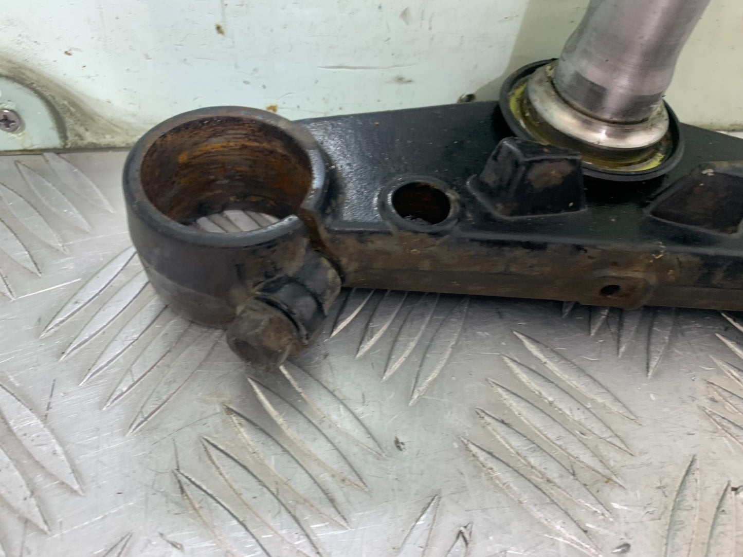 HONDA NC700 X BOTTOM YOKE YEAR 2012-2014 (CMB1327)