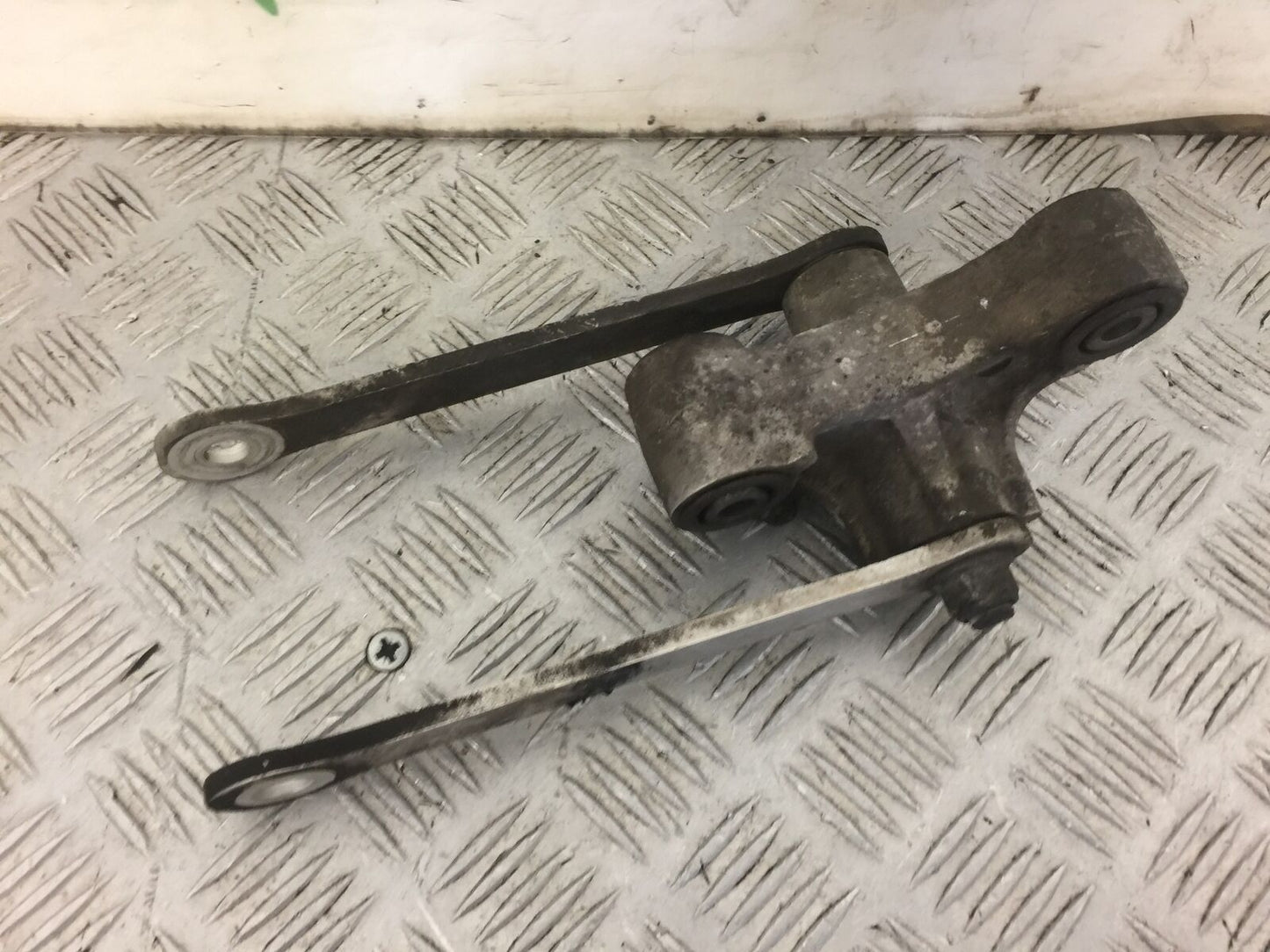 KAWASAKI ZX6R ZX6 J REAR SHOCK LINKAGE  YEAR 2000  (STOCK 456)