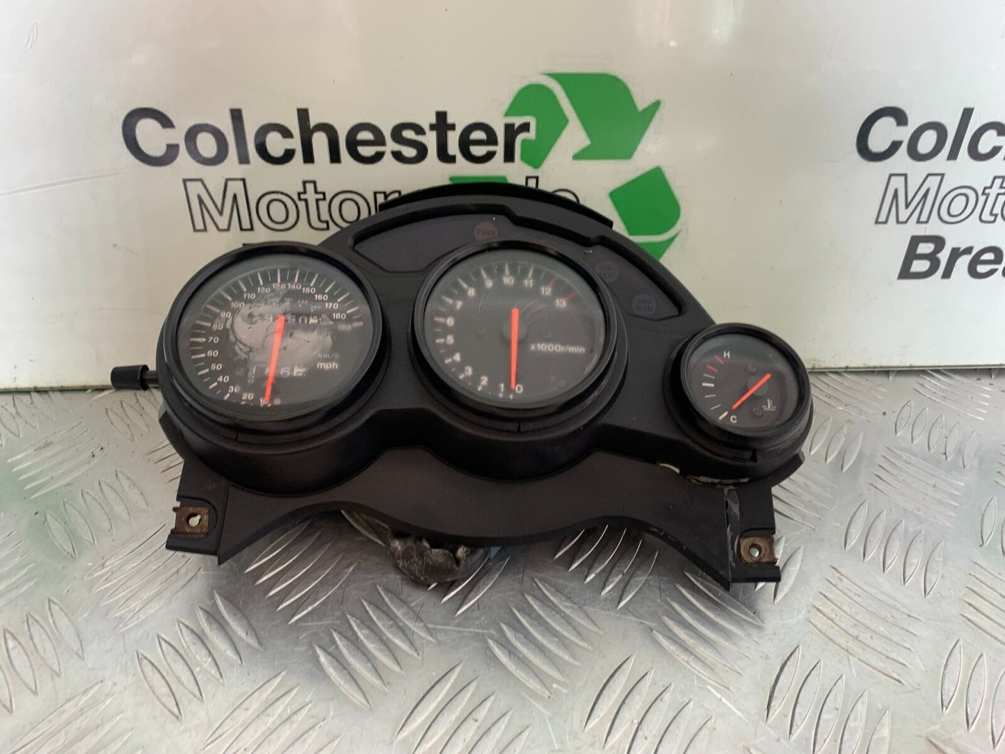 SUZUKI RF900 RF 900 CLOCKS SPEEDO DASH YEAR 1994-1999 (CMB1020)
