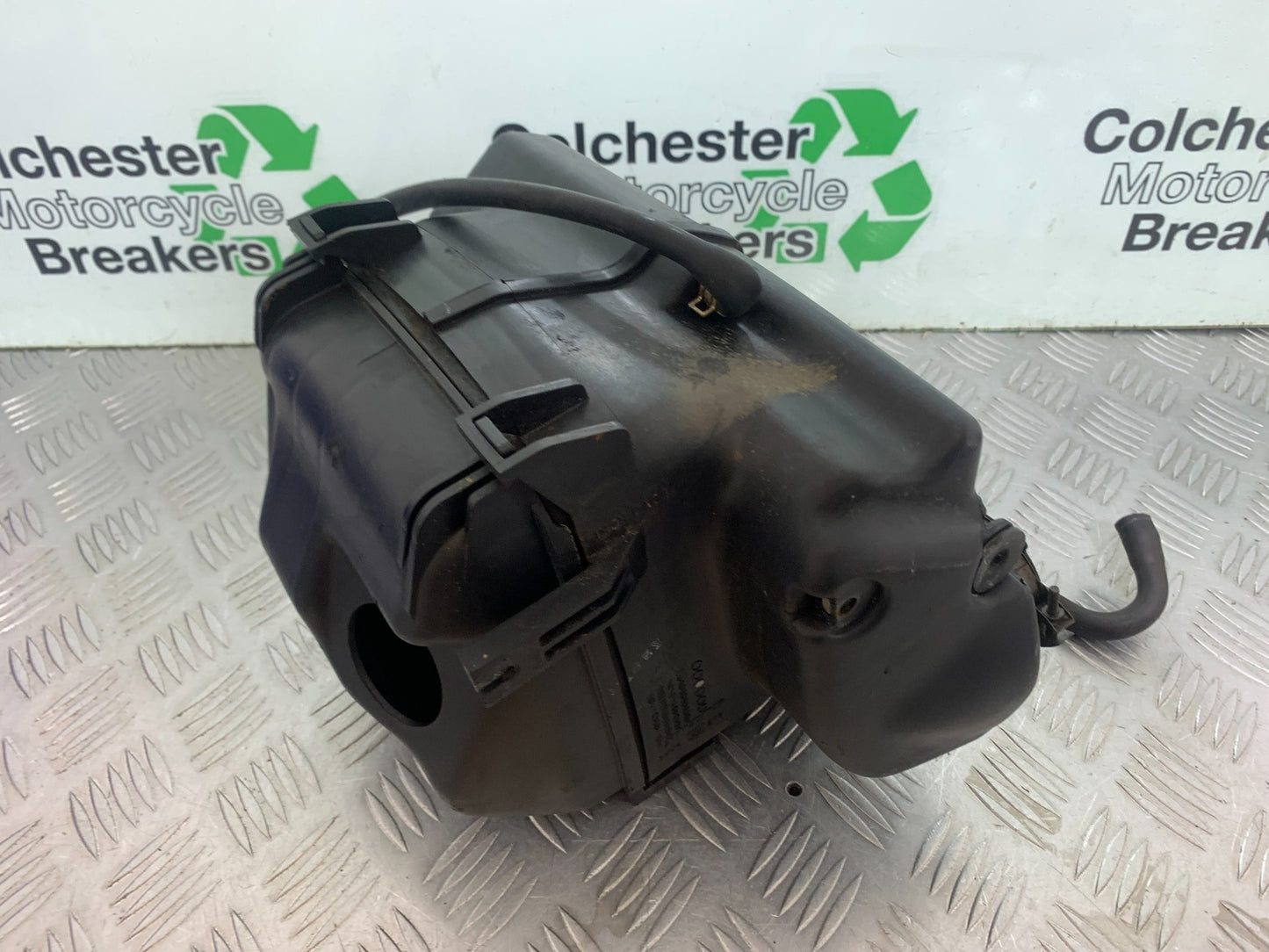 SUZUKI GSF1200  GSF 1200 BANDIT AIRBOX  YEAR 1997-2000 (CMB1149)