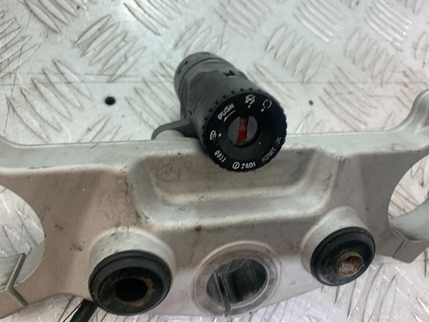 KTM 990 SUPER DUKE ECU LOCKS KEY  YEAR 2007-2011  (CMB1207)