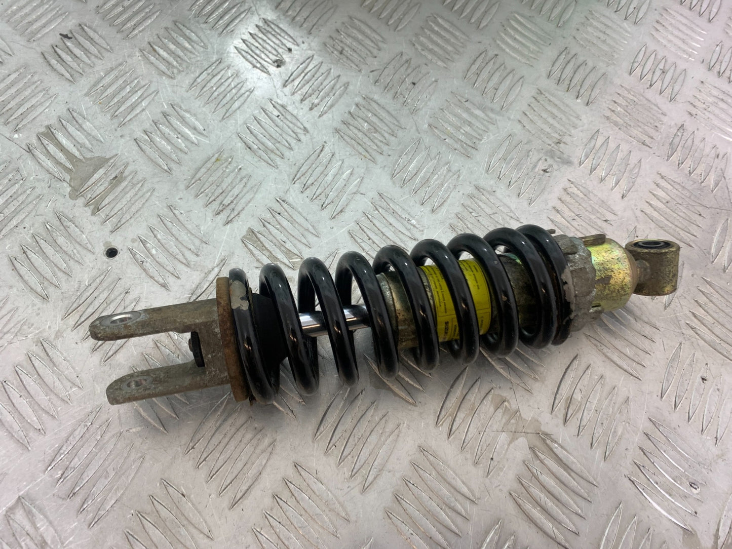 SUZUKI GSF1200  GSF 1200 BANDIT REAR SHOCK   YEAR 1997-2000 (CMB1149)