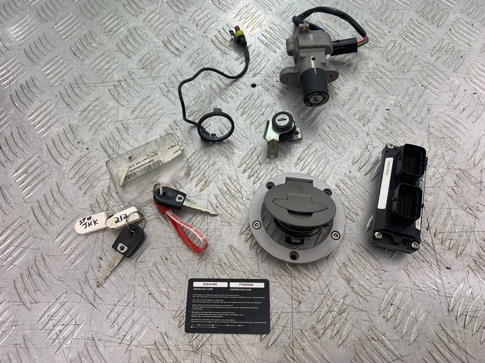 DUCATI 1198 S ECU LOCKS CLOCKS KEYS CODE   YEAR 2009-2011 (CMB1219)