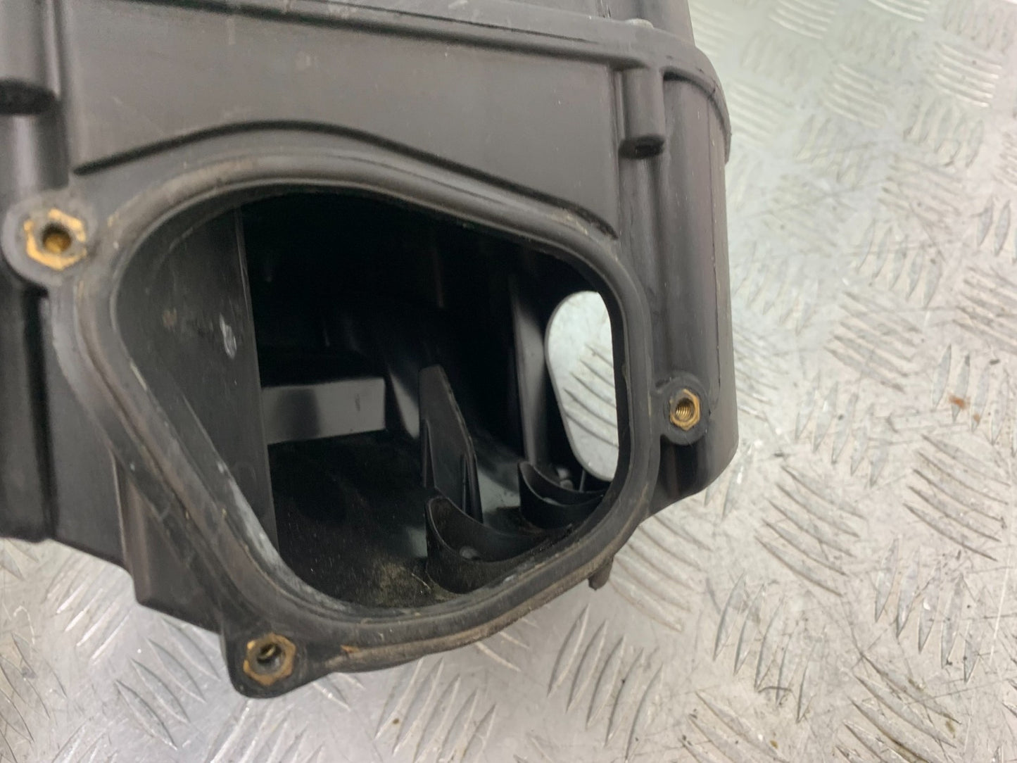 MV AGUSTA 675 F3 AIRBOX  YEAR 2012-2016 (CMB1302)