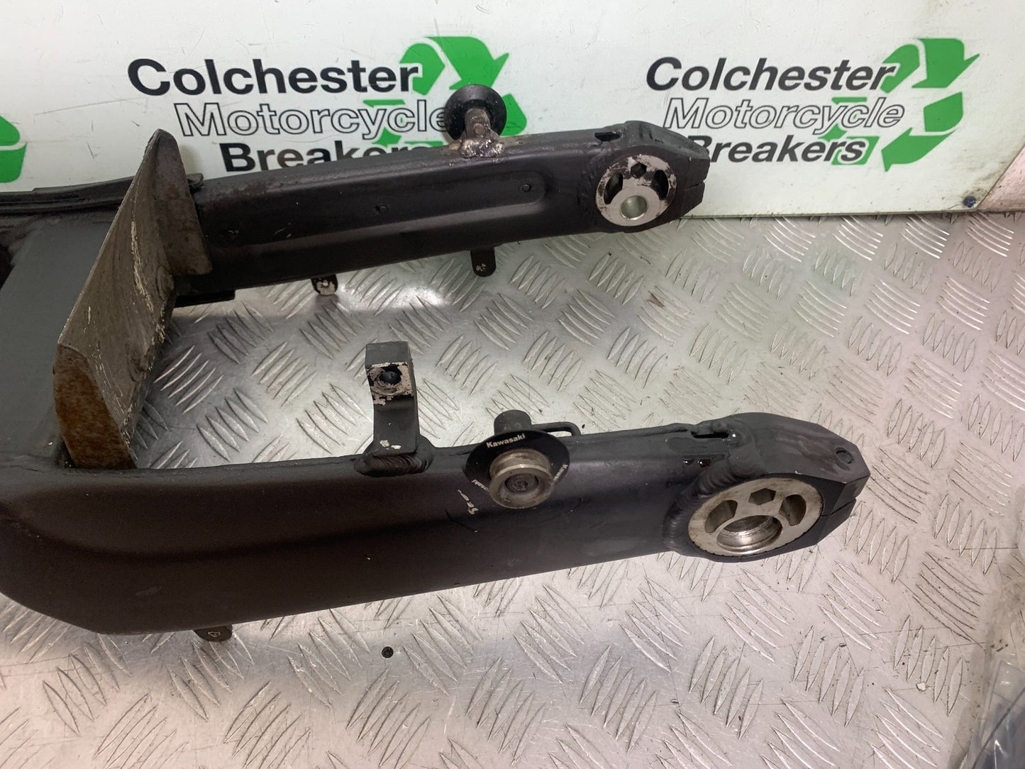 KAWASAKI Z1000 SX SWINGARM  YEAR 2014-16 (CMB1264)