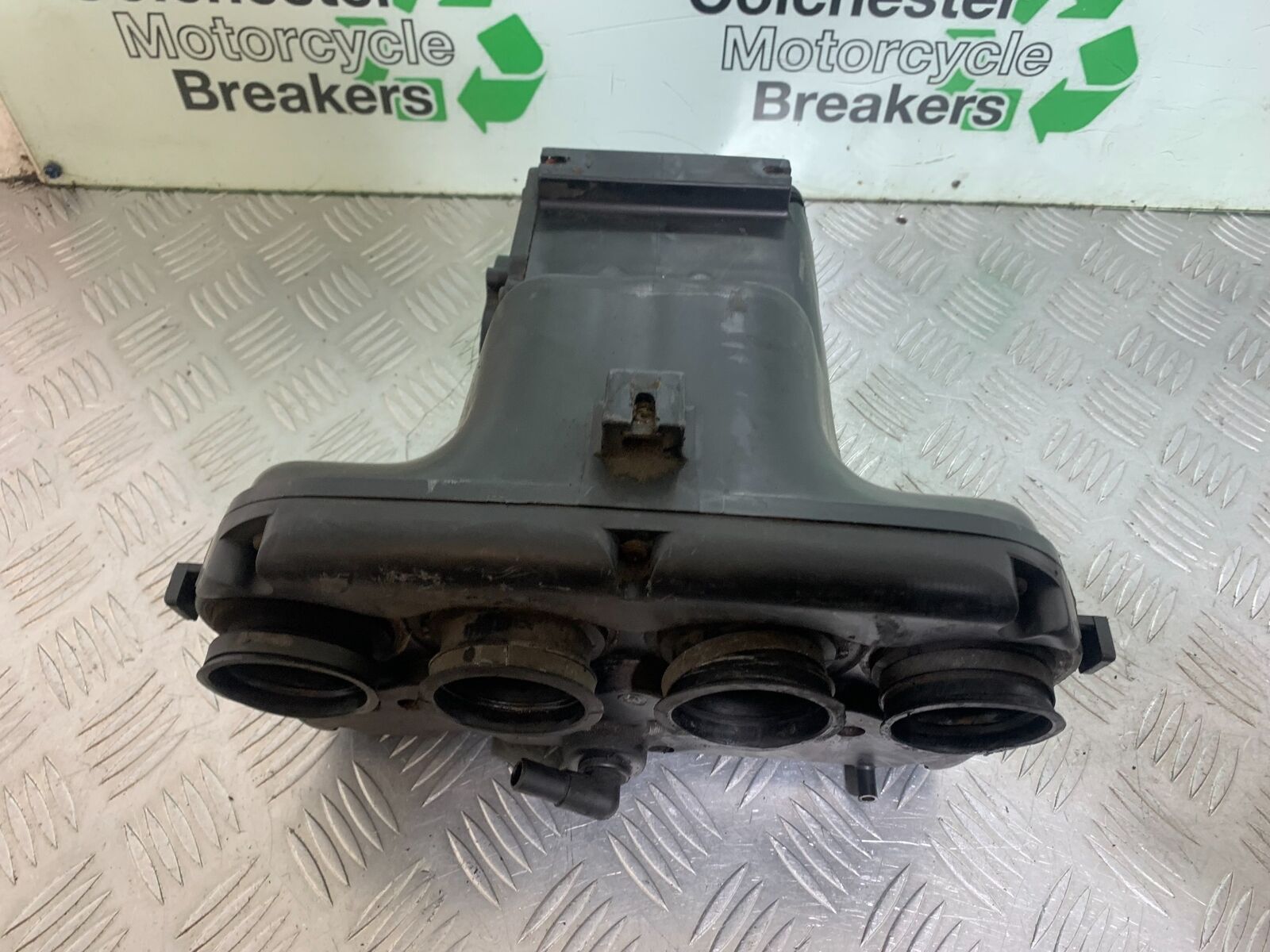YAMAHA XJR1300 XJR 1300 AIRBOX 1999-2003 (CMB1119)