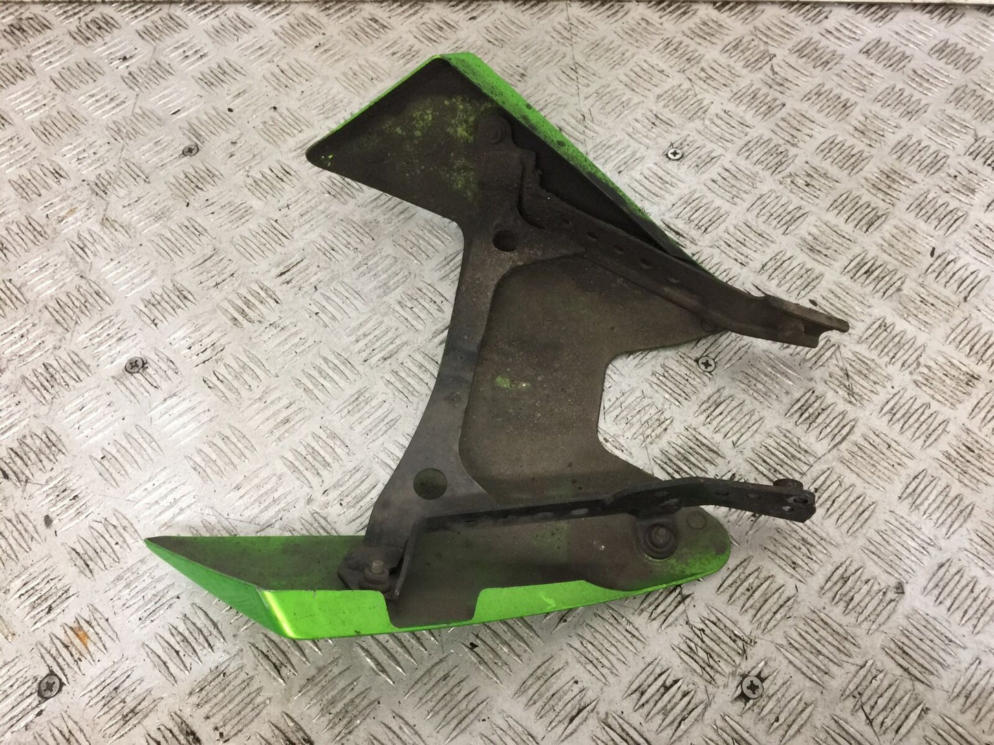 KAWASAKI ZZR1400 ZZR 1400 BELLYPAN  YEAR 2011 (STOCK 802)