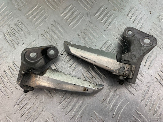 YAMAHA XMAX 125 XMAX-125 FOOTPEGS   YEAR 2015-2020  (CMB1266)