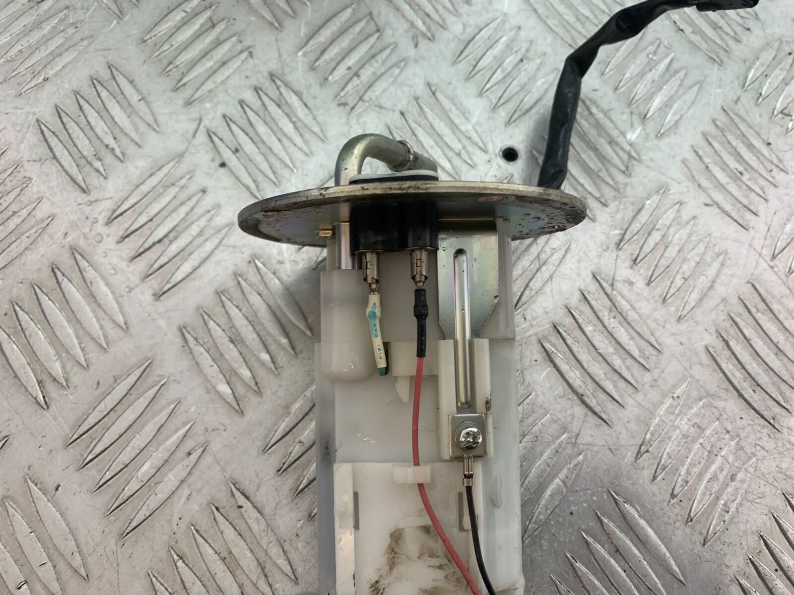 KAWASAKI Z650 ER650 KNFAN PETROL PUMP  YEAR 2022-2024 (CMB1112)