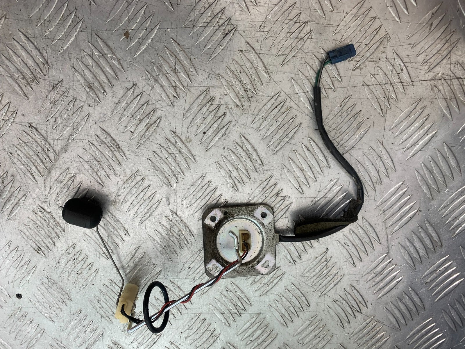 HONDA CBF600 CBF 600 PETROL TANK SENDER  YEAR 2004-07  (CMB1305)