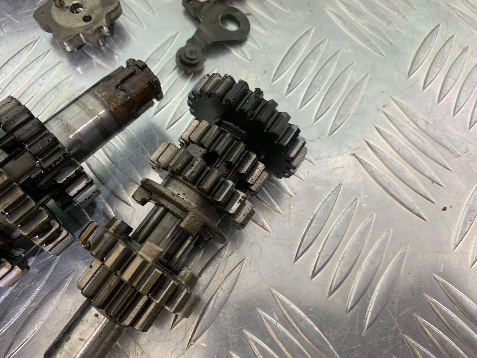 YAMAHA XT125X XT125 X GEAR BOX  YEAR 2008 (STOCK 857)