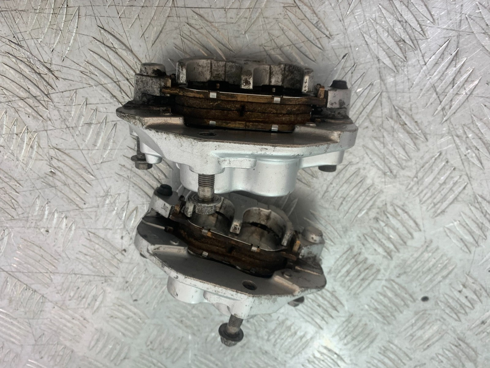 YAMAHA XJ900 XJ 900 DIVERSION FRONT BRAKE CALIPERS  YEAR 1994-2002(CMB1292)