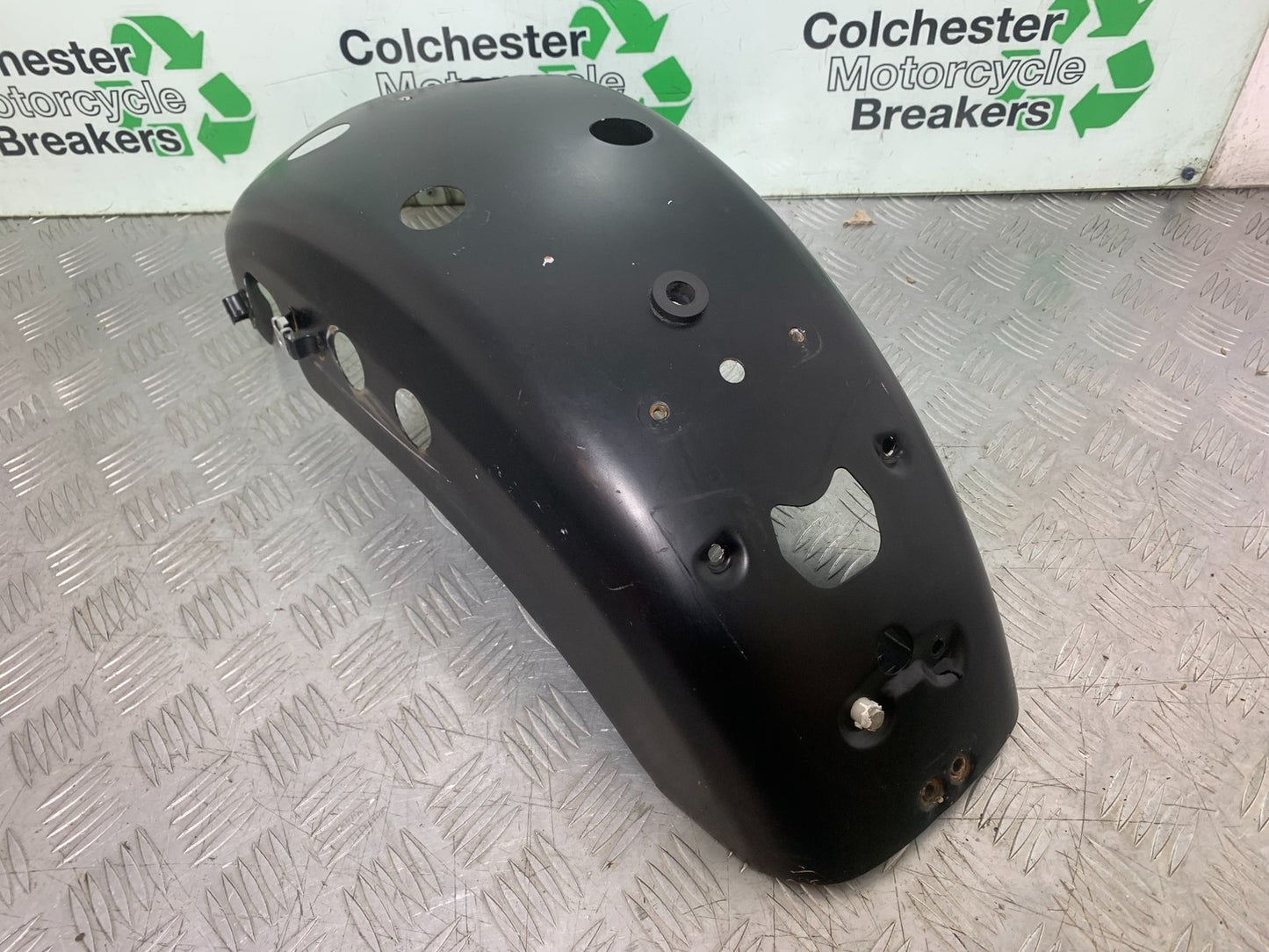SINNIS HOODLUM 125 REAR MUDGUARD  YEAR 2021-2025 (CMB1196)