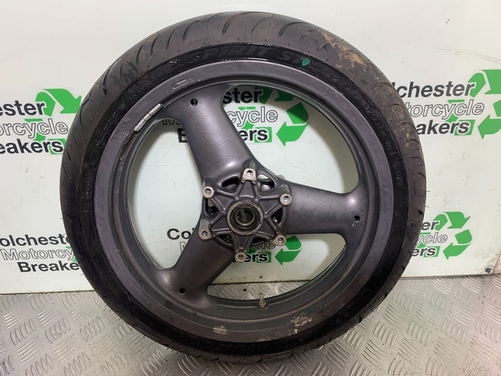 TRIUMPH TROPHY 900 FRONT WHEEL (GOOD TYRE)  YEAR 1991-95 (CMB1251)