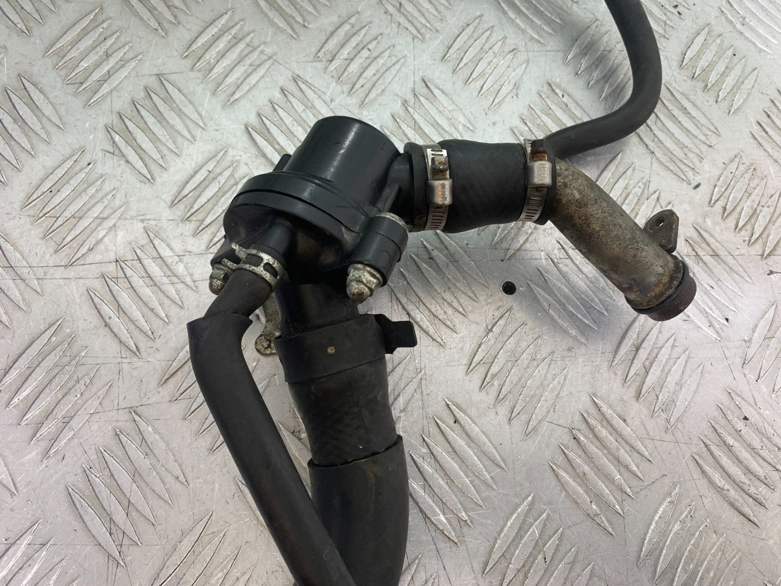 YAMAHA YZF R1 4C8 THERMOSTAT  YEAR 2007-2008 (CMB1237)
