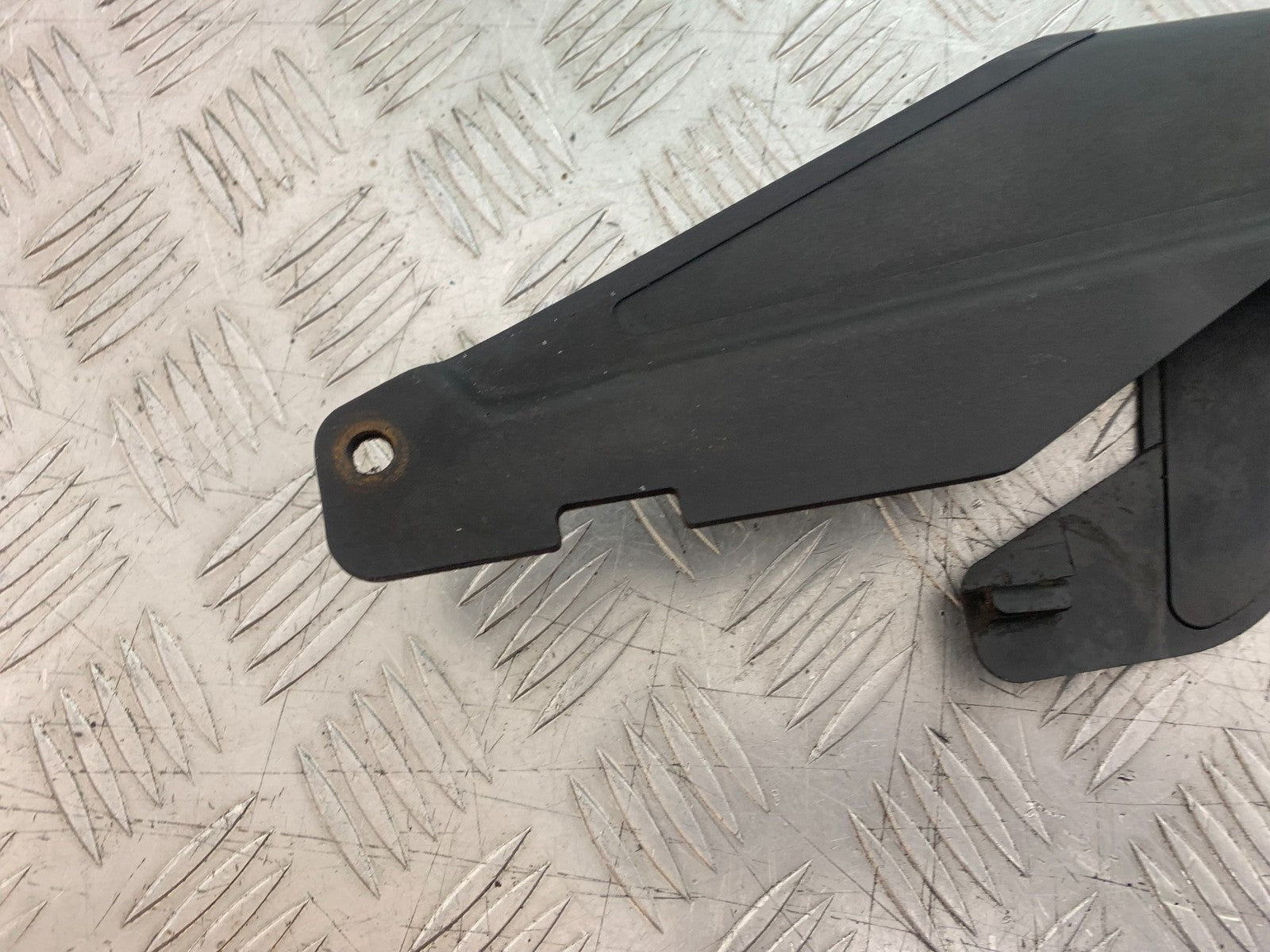 HONDA XL125 VARADERO CHAIN GUARD  YEAR 2001-2006  (CMB1210)