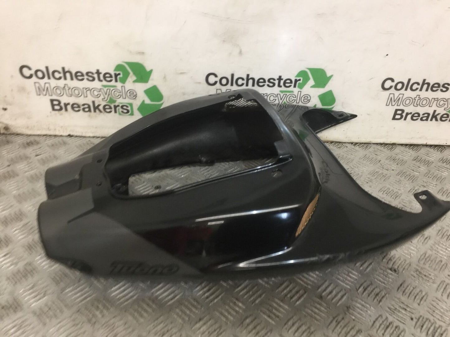 APRILIA TUONO 1000 SEAT UNIT  YEAR 2003-2004 (STOCK 767)