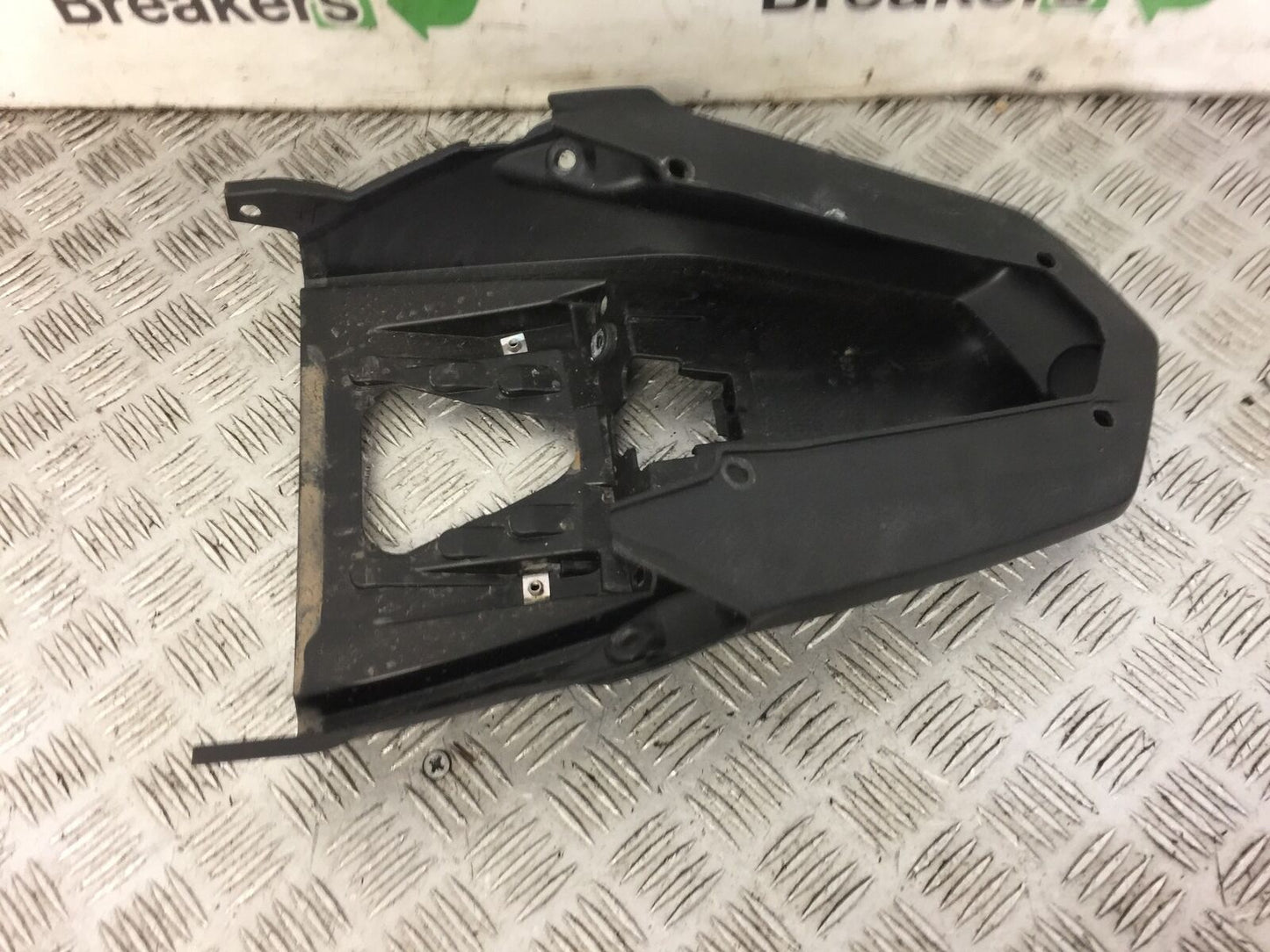 YAMAHA MT 125 MT125 UNDERTRAY YEAR 2014-2019 ABS (STOCK 477)