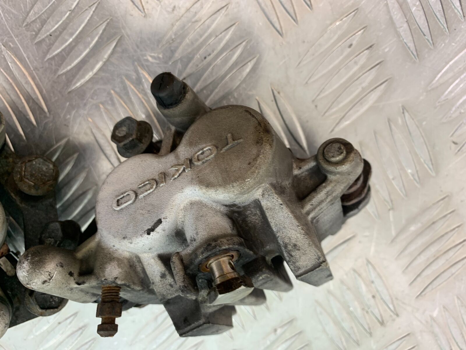 SUZUKI SV650 SV 650 FRONT CALIPERS  YEAR 2003-2006 (CMB1024)