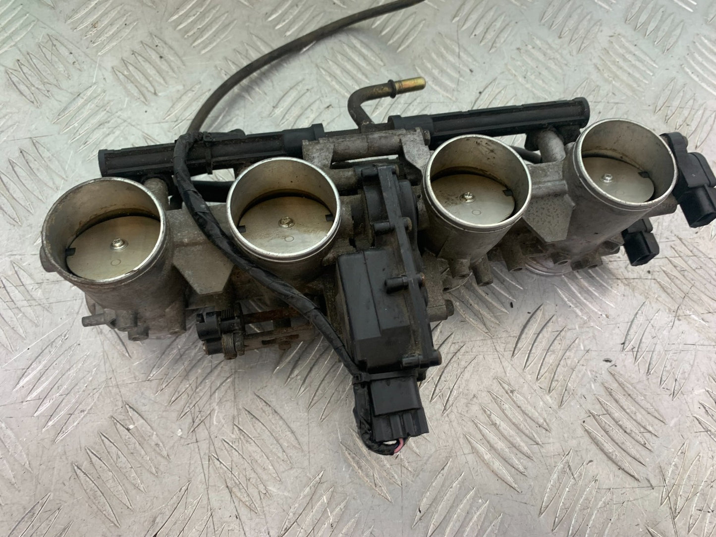 KAWASAKI Z750 Z 750 THROTTLE BODIES   YEAR 2004-2006  (CMB1234)