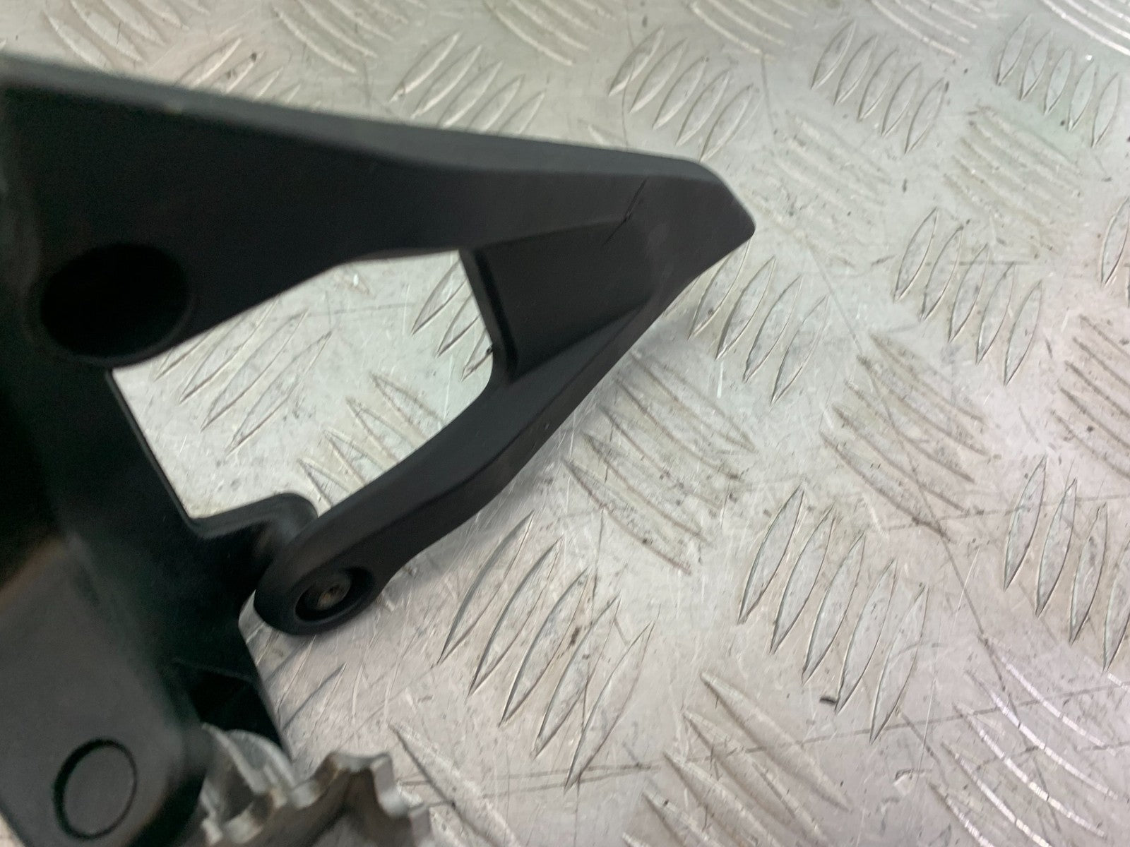 KTM 390 ADVENTURE FRONT LEFT HANGER AND PEG   YEAR 2020-24 (CMB1240)