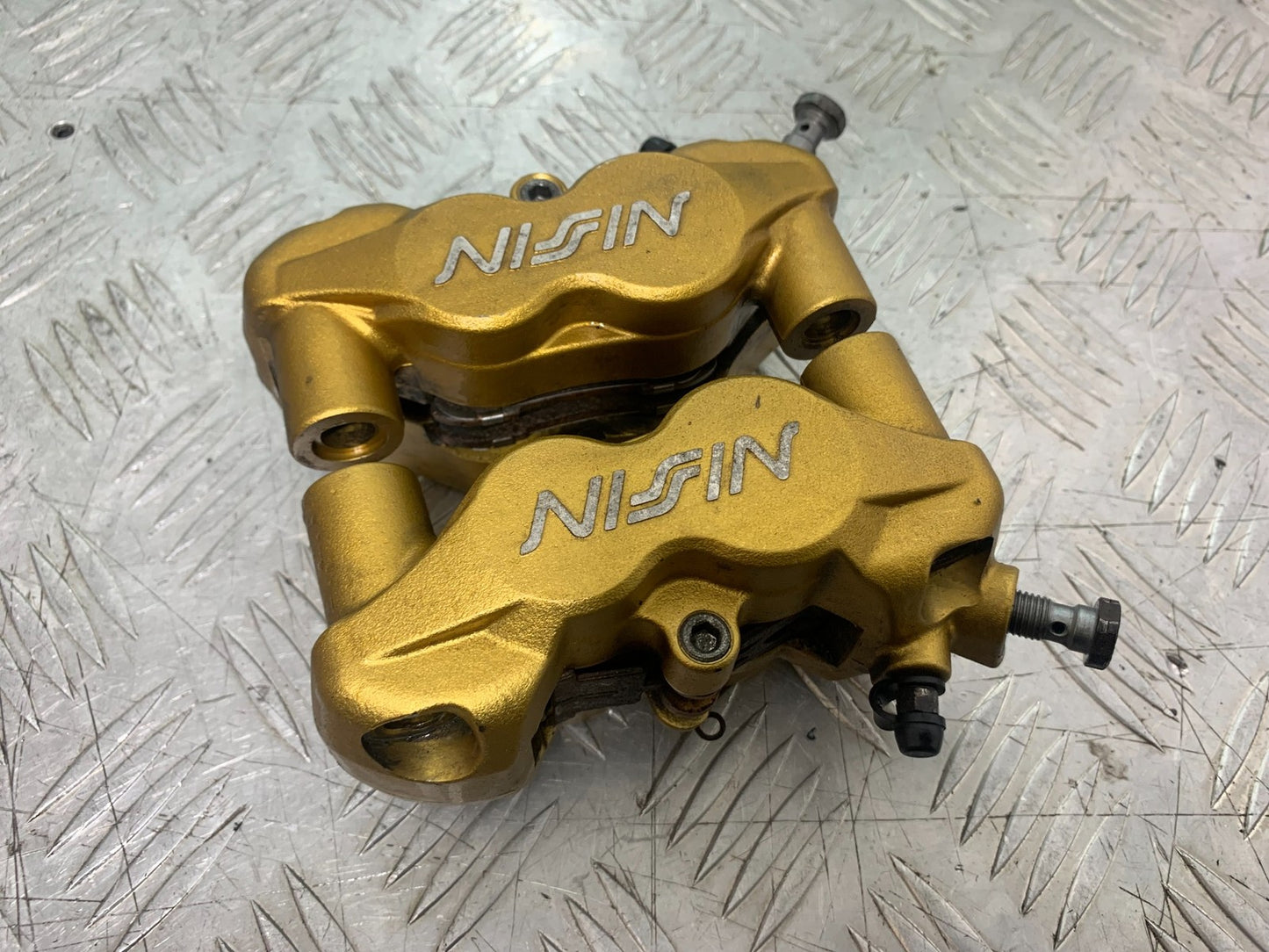TRIUMPH 675 STREET TRIPLE R FRONT BRAKE CALIPERS  YEAR 2013 - 2016 (CMB1221)