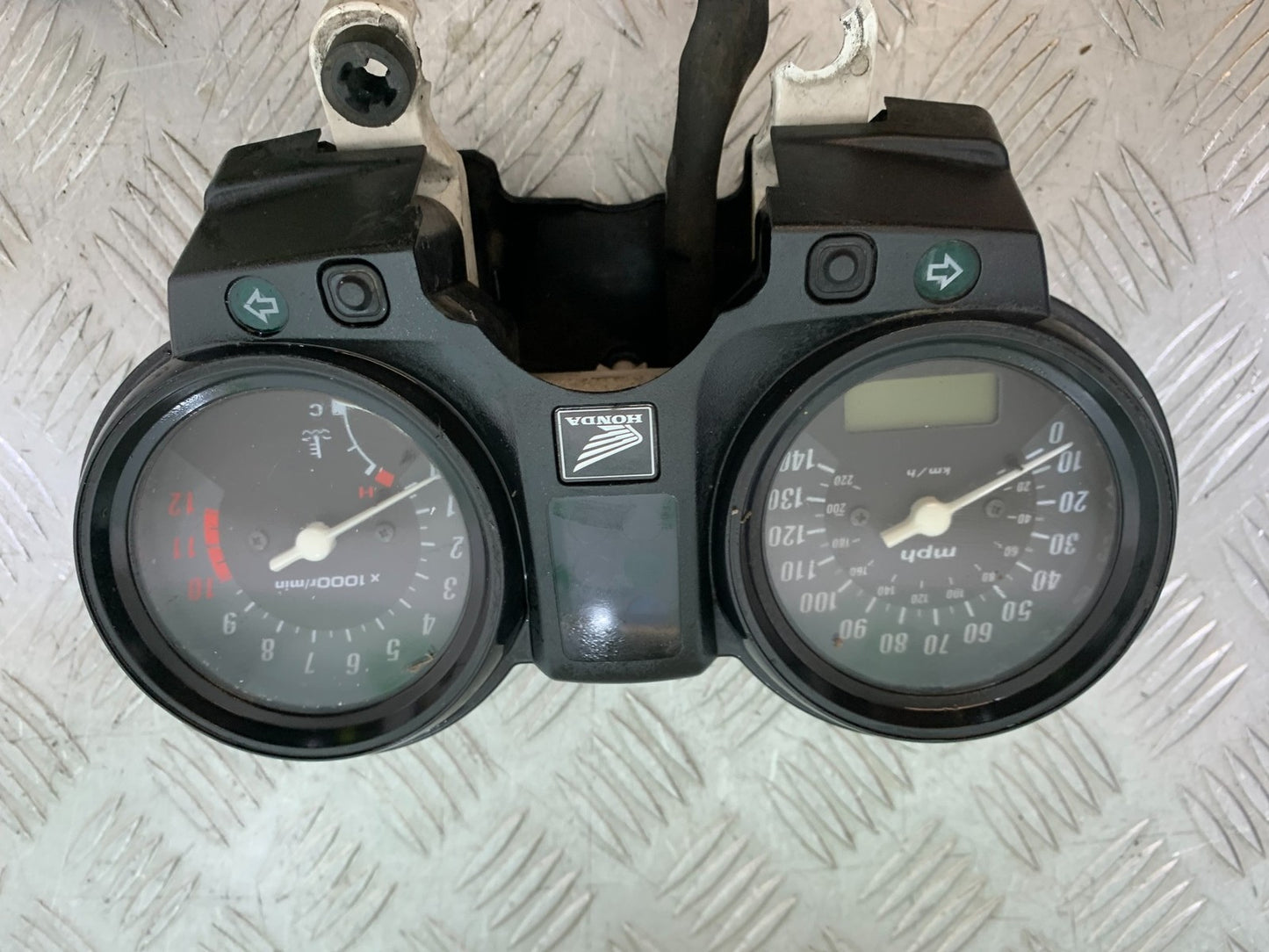 HONDA CBF500 CBF 500 CLOCKS SPEEDO DASH   YEAR 2004-2008  (CMB1294)