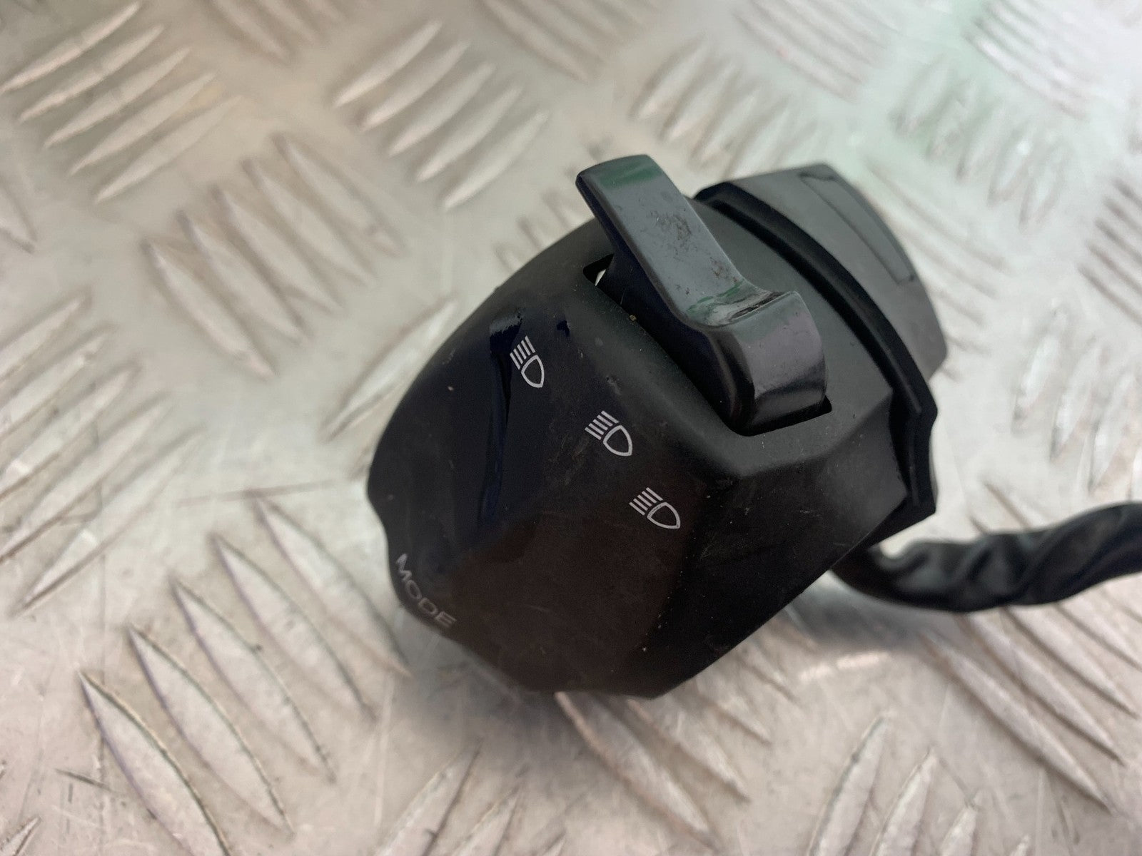 APRILIA RSV4 FACTORY LEFT SWITCH GEAR  YEAR 2009-2012 (CMB1224)