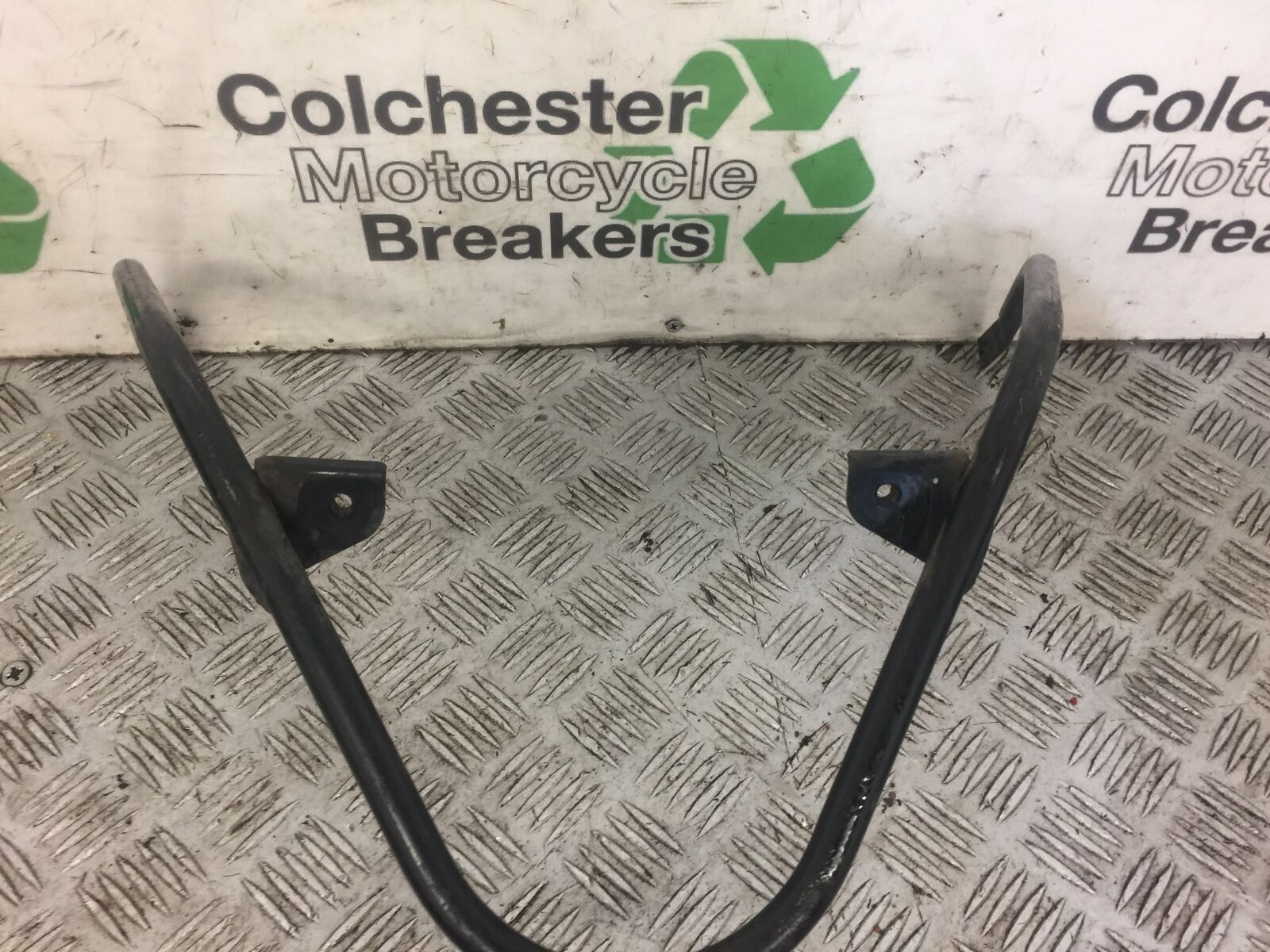 SUZUKI 650 BURGMAN FRONT BRACKET  YEAR 2006-2012 (STOCK 471)
