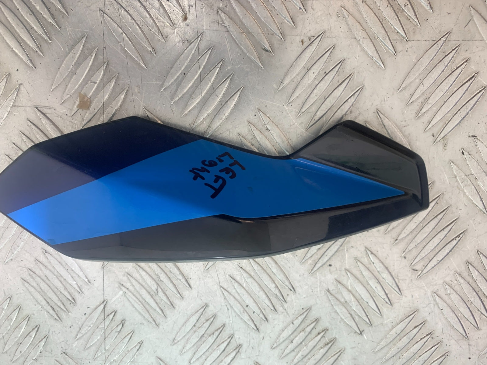 BMW M1000 R LEFT HEADLIGHT FAIRING INFILL COVER  YEAR 2023-2024 (CMB1140)