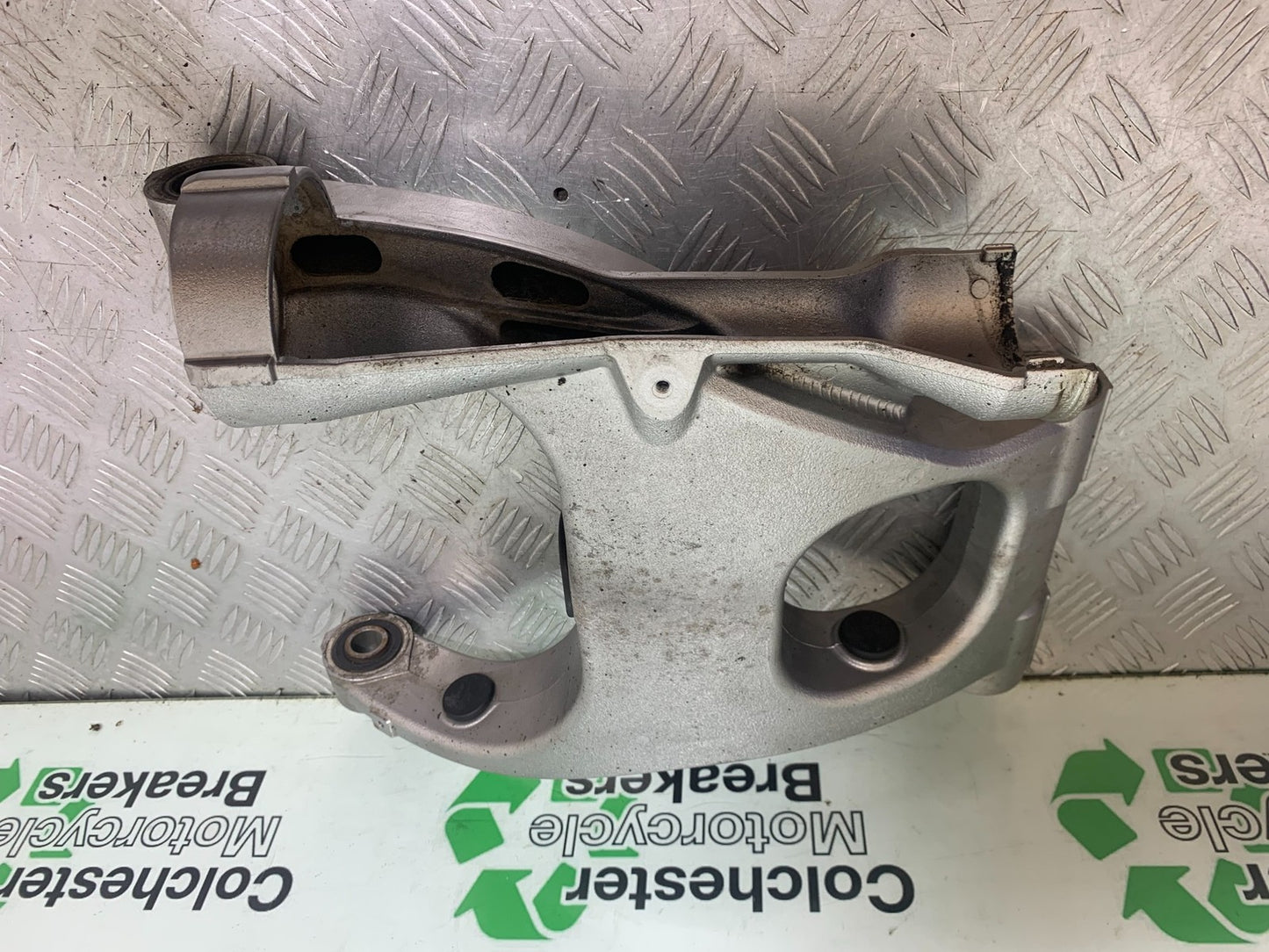 KAWASAKI GTR1400 GTR 1400 SWINGARM  YEAR 2007-2009 (CMB1174)