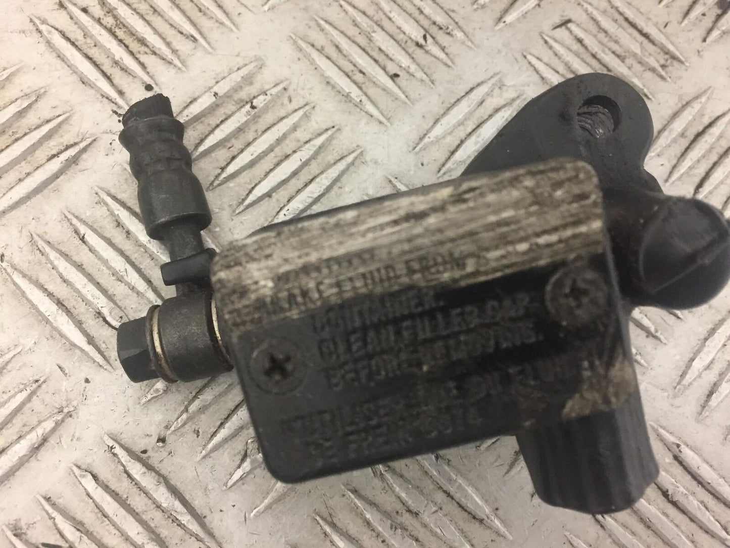 HONDA CBR 500 R  CBR500 R FRONT BRAKE MASTER CYLINDER  YEAR 2014  (STOCK 392)