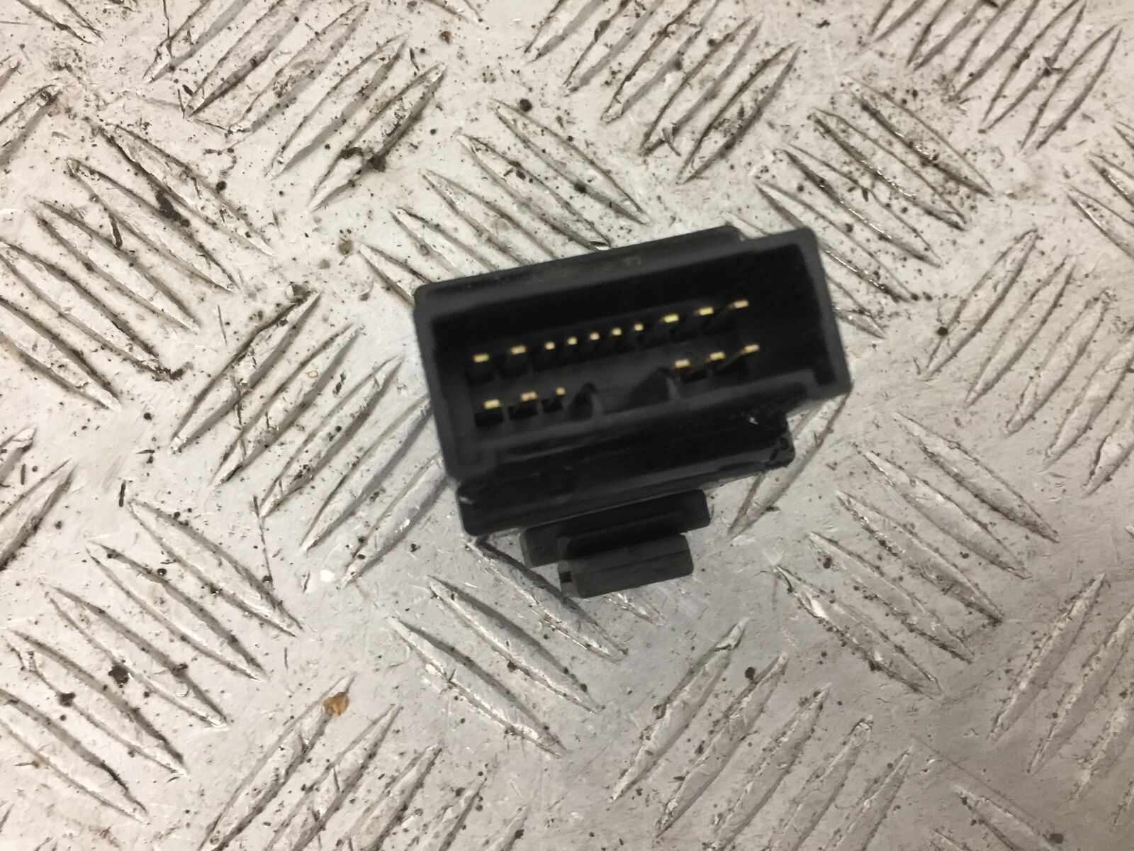 YAMAHA MT09 MT-09 MAIN RELAY  YEAR 2018 (STOCK 906)