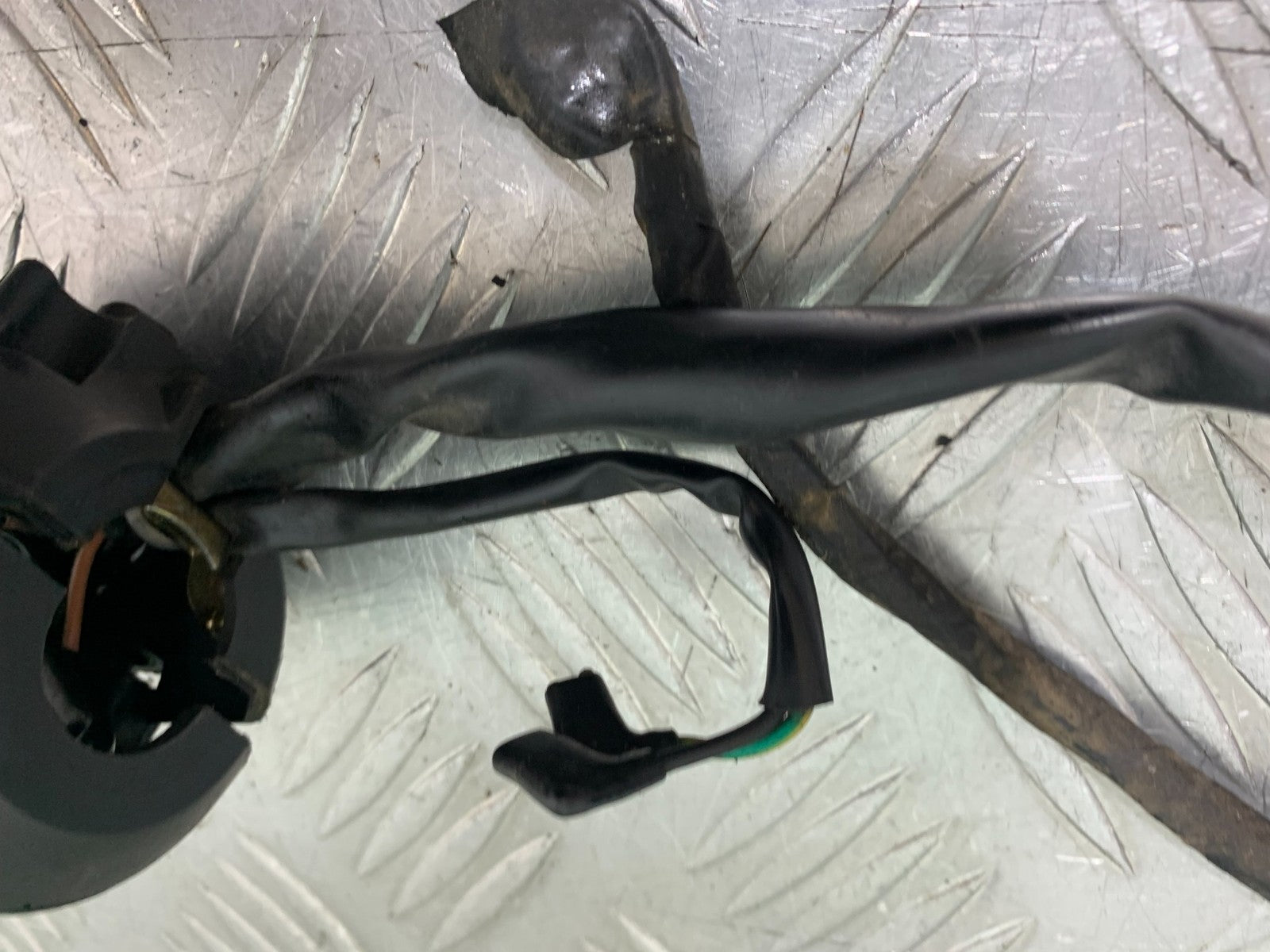 QINGQI QM125 GY-2B RIGHT SWITCH GEAR  YEAR 2016 (CMB1228)