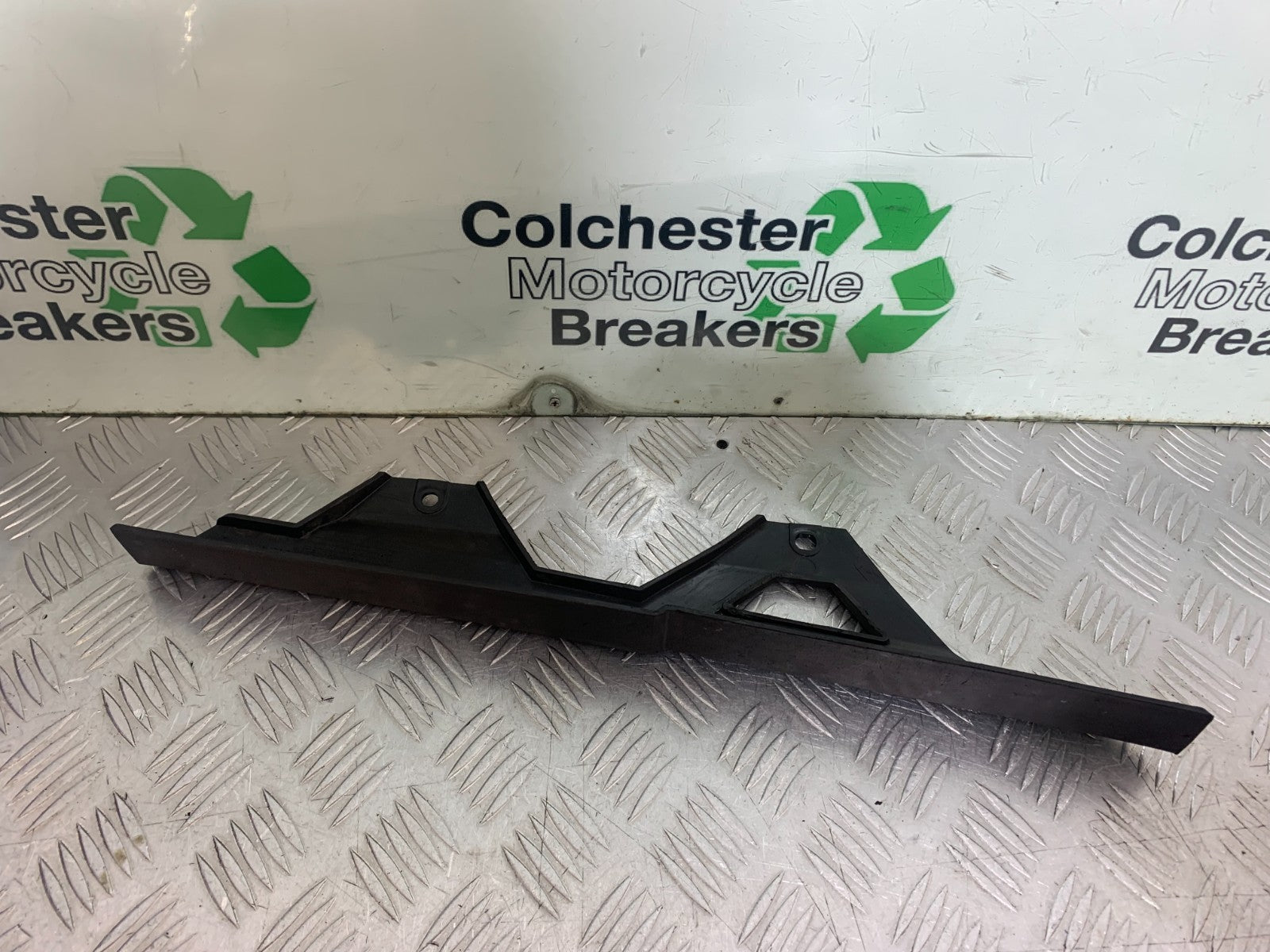 ROYAL ENFIELD HIMALAYAN 411 CHAIN GUARD  YEAR 2018-2023 (CMB1322)