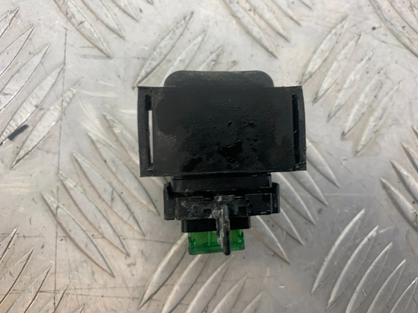 KAWASAKI ZX6R ZX6 R P7F P8F STARTER SOLENOID   YEAR 2007-08 (CMB1165)