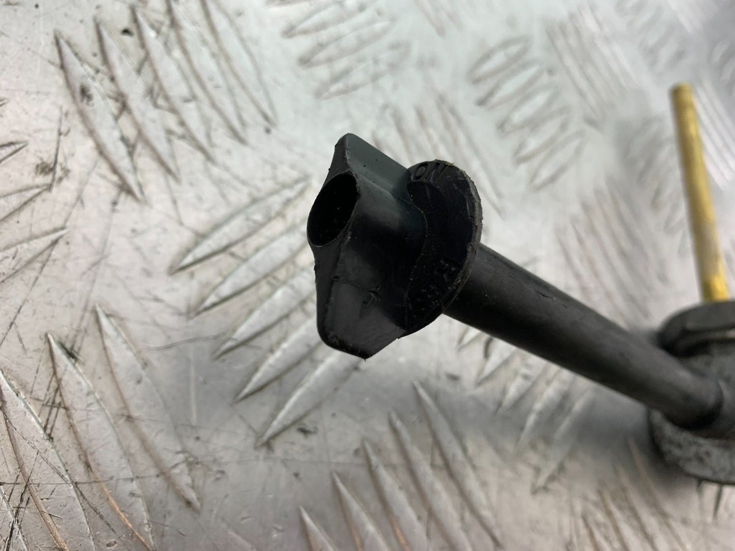 HONDA XL125 VARADERO PETROL TAP  YEAR 2001-2006  (CMB1304)