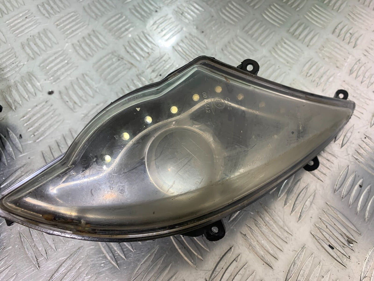 LEXMOTO MATADOR 125 JJ125T-17 HEADLIGHTS  (CMB1115)
