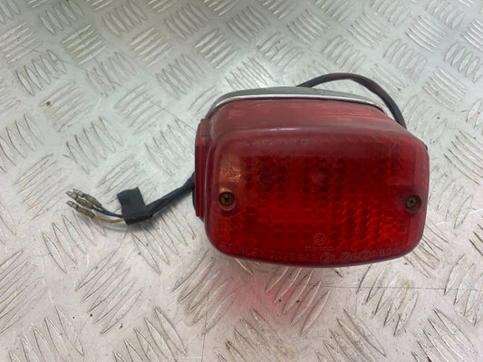 YAMAHA XV535 XV 535 VIRAGO REAR LIGHT   YEAR 1994-02 (CMB1162)