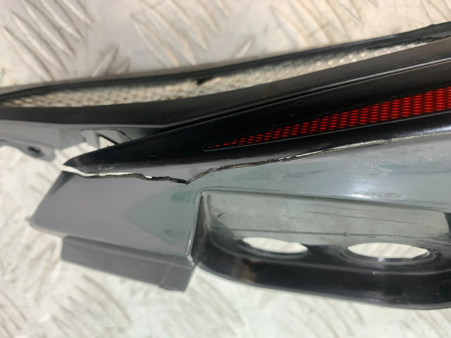 BENELLI BN125 BN 125 LEFT SEAT PANEL  YEAR 2018-2021 (CMB1194)