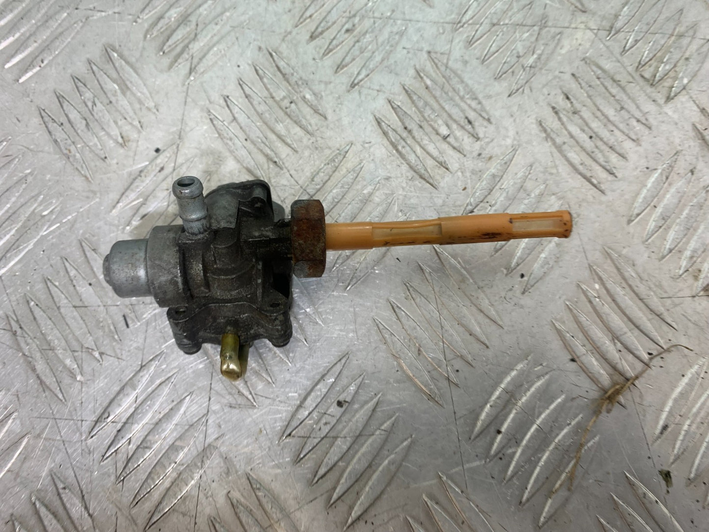 HONDA GL500 GL 500 SILVERWING PETROL TAP   YEAR 1981-82 (CMB1168)