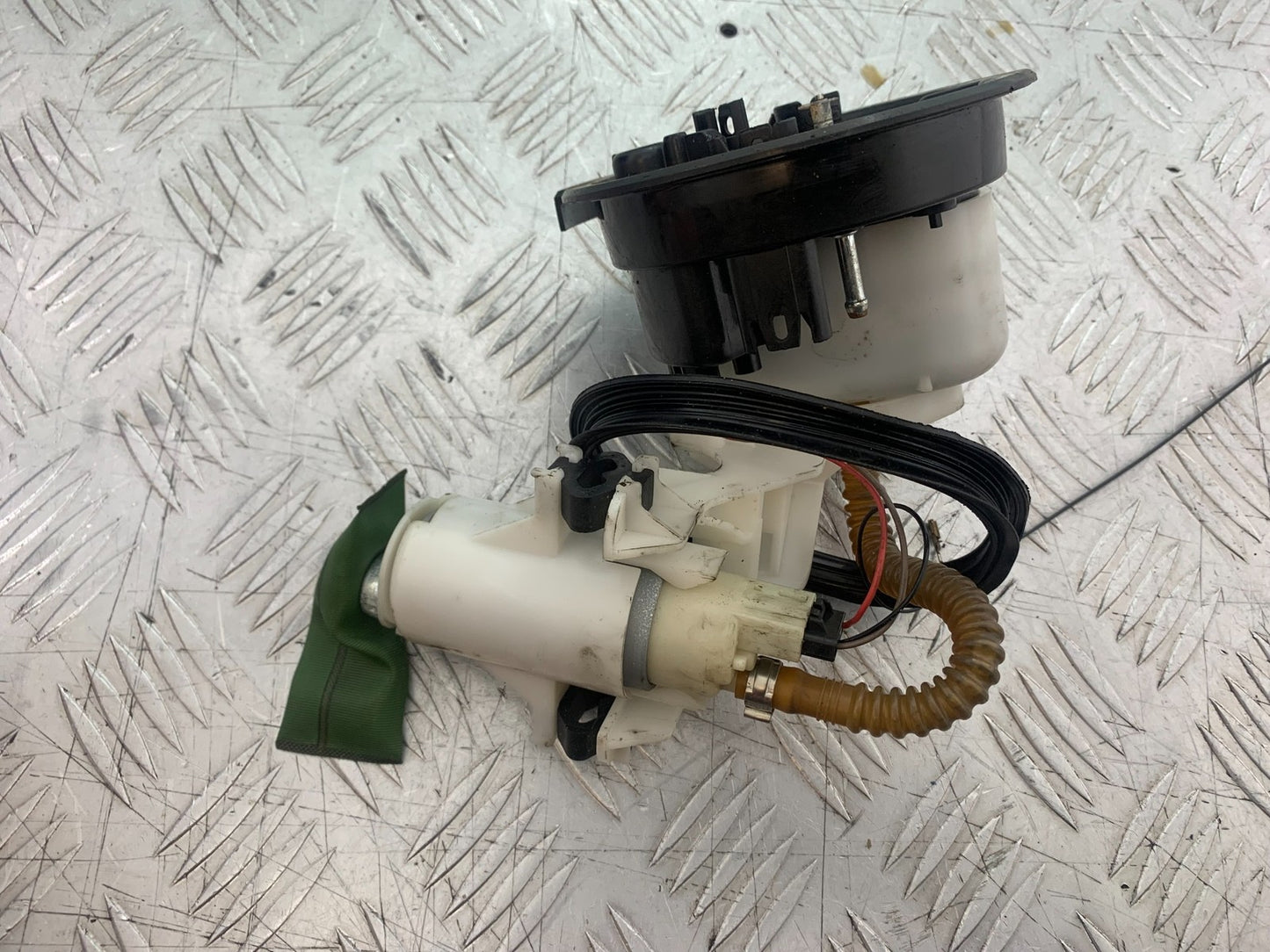 BMW K1300 S K 1300 S PETROL PUMP   YEAR 2009-16 (CMB1216)
