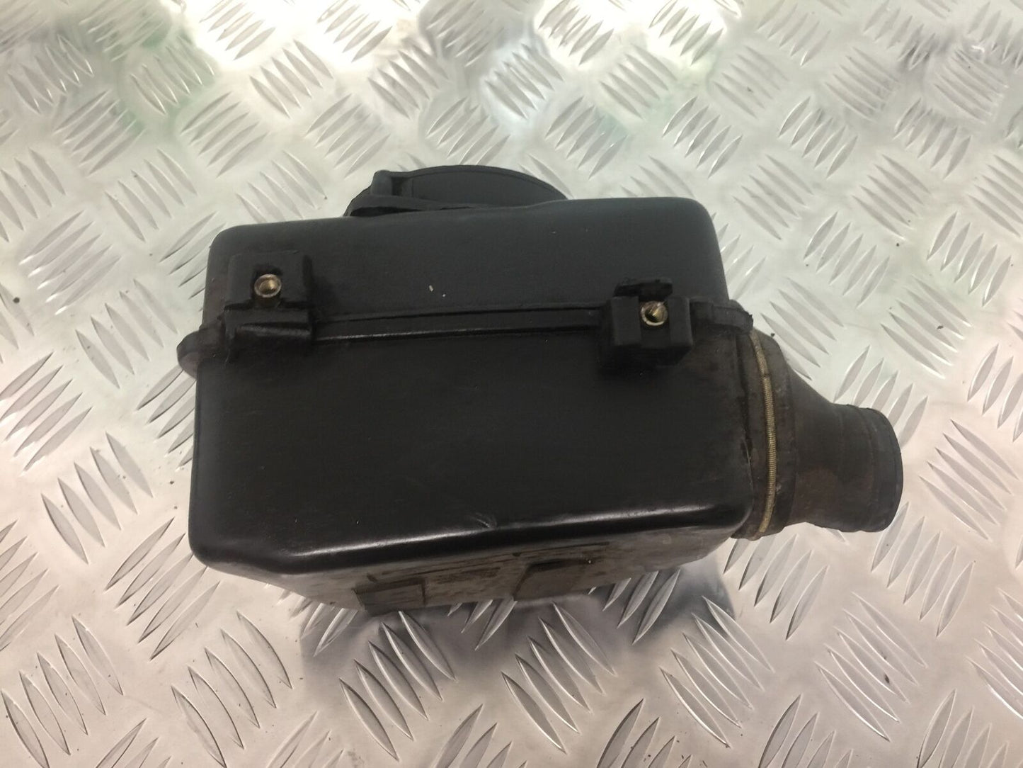 MUTT MONGREL 125 AIRBOX  YEAR 2016-2020 (STOCK 910)