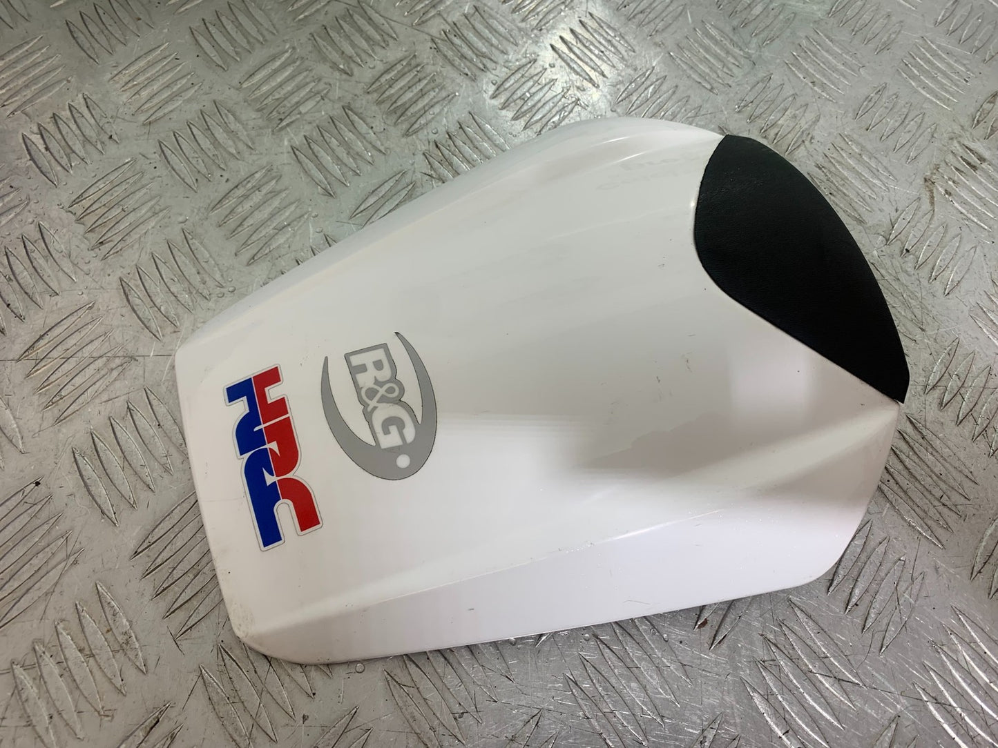 HONDA CBR1000 rr FIREBLADE REAR SEAT COWL  YEAR 2012-2016 (CMB1198)