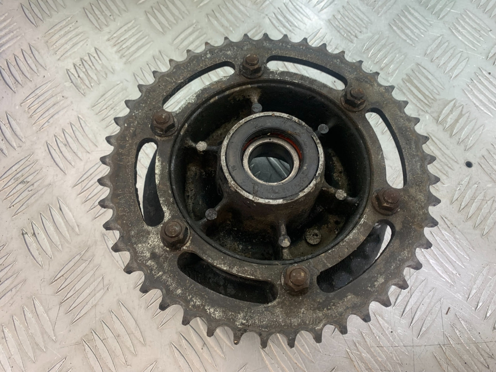 KAWASAKI ZZR1100 D REAR SPROCKET CARRIER  YEAR 1993-2001 (CMB1164)