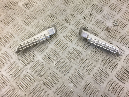 KAWASAKI NINJA 250 SL BX250 REAR PEGS  YEAR 2017 (STOCK 479)