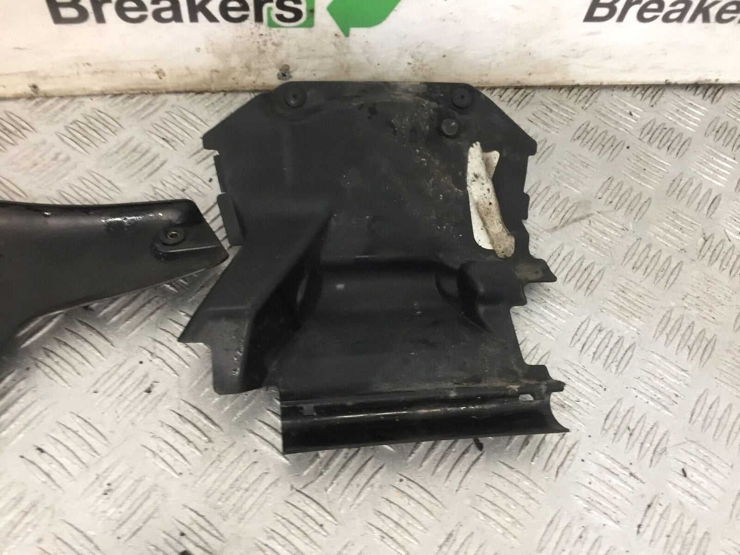 HONDA CBR1000 rr FIREBLADE INFILL AND COVERS  YEAR 2004  (STOCK 853)